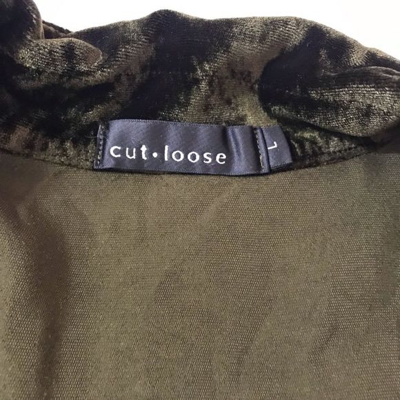 Cut Loose Velvet Blazer in Deep Olive - Picture 6 of 11